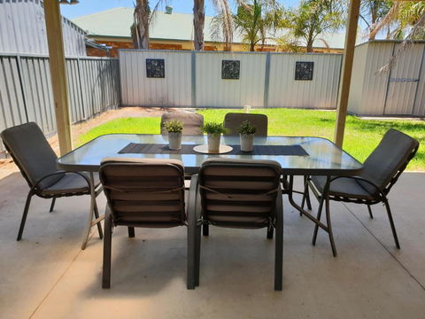 SAN Mateo - Accommodation QLD 7