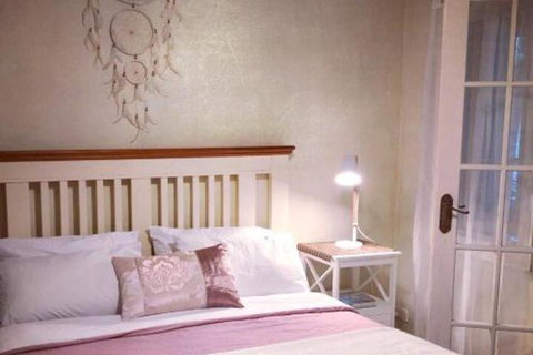 Eumundi Stay ( & Double Person Spa Bath) - Accommodation QLD 2