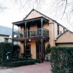 Luxury On Loch - Accommodation QLD 0