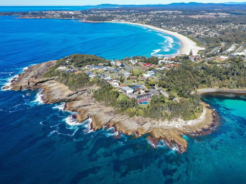 DAVIES STREET MOLLYMOOK 4 / 14 - Accommodation QLD 1