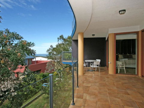Now & Then 1 / 42 Clarence Street - Accommodation QLD 2