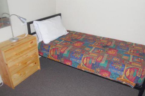 Andorra 1 - Accommodation QLD 6