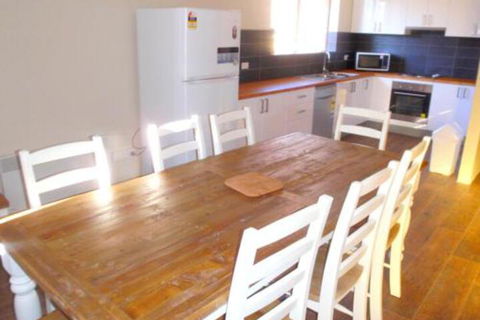 Andorra 1 - Accommodation QLD 0