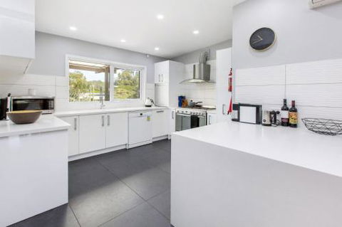 BELLA VISTA TOOTGAROOK - Accommodation QLD 5