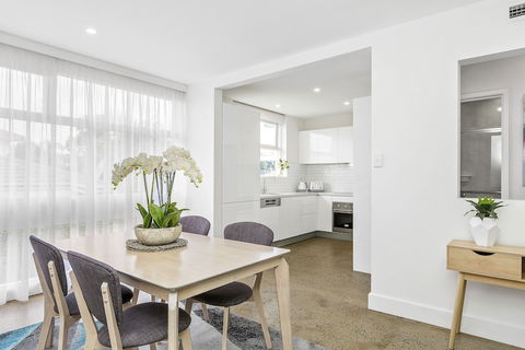 BOUTIQUE STAYS - Brighton By The Sea - Accommodation QLD 3