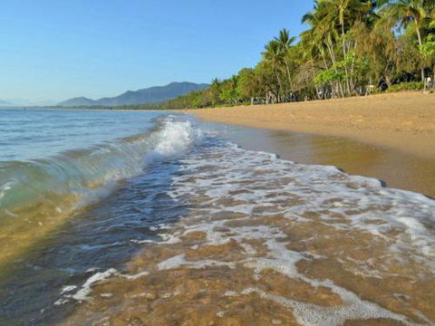 CRISTAL At CLIFTON BEACH - Accommodation QLD 5