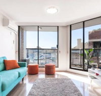 New Modern Apartment in Central Location - Accommodation QLD