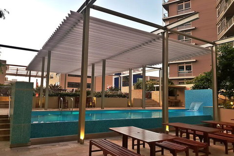 Modern Harbourside Apartment With A View - Accommodation QLD 1