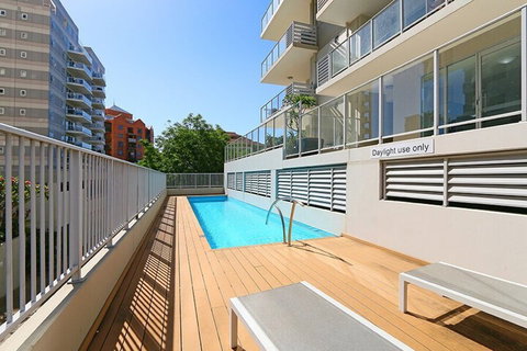 Stunning Two-storey Apartment In Perth's CBD - Accommodation QLD 6