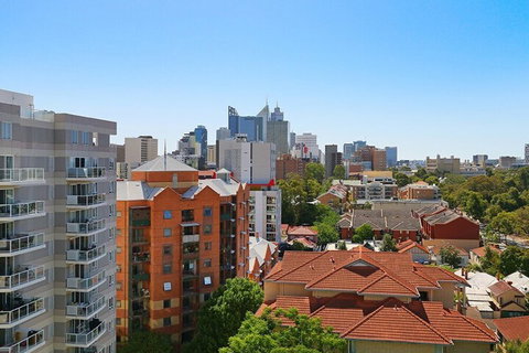 Stunning Two-storey Apartment In Perth's CBD - Accommodation QLD 2