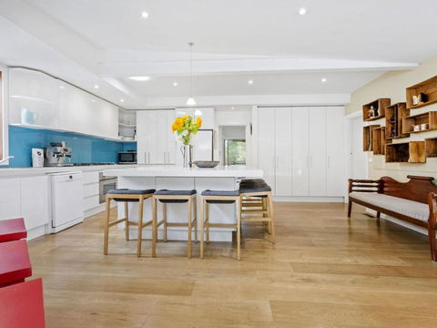 BIRDSONG MORNINGTON - Accommodation QLD 2