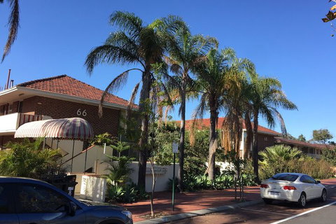 B6 Cafes & Restaurants Close To UWA - Accommodation QLD 5