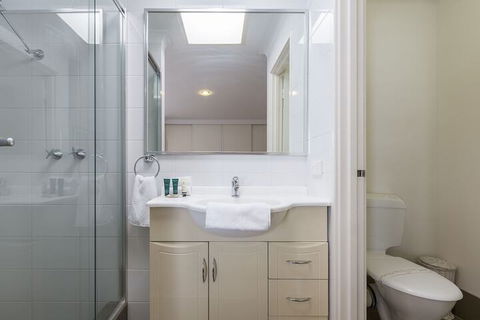 Gold Sands Beach Apartment - Accommodation QLD 6