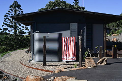 Your Luxury Escape - Carinya Cottage 3 - Accommodation QLD 1