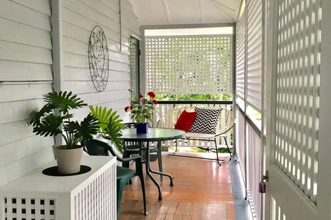 Comfortable Studio Near New Farm Park - Accommodation QLD 6