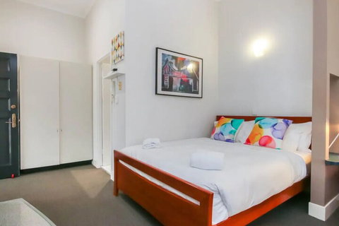 Comfortable Studio Near New Farm Park - Accommodation QLD 3