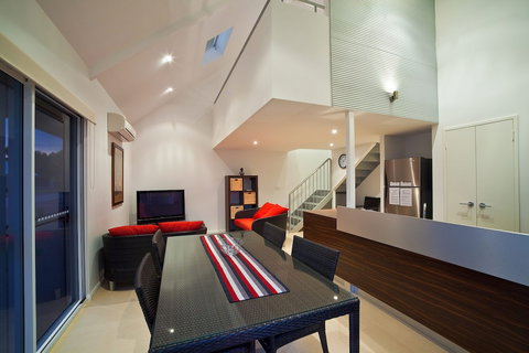 Osprey Holiday Village Unit 103 / 2 Bedroom - Accommodation QLD 1