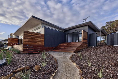 Freycinet Coastal Retreat - Accommodation QLD 1