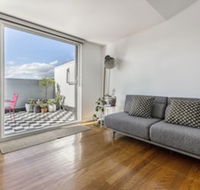 Fabulous Fitzroy Converted Warehouse - Accommodation QLD