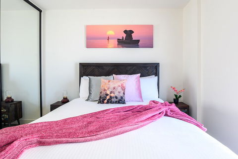 JUDD A Stylish Abode Awaits You - Accommodation QLD 6