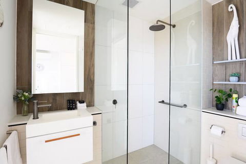 JUDD A Stylish Abode Awaits You - Accommodation QLD 1