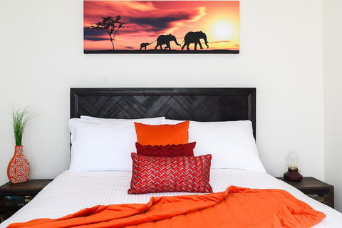 JUDD A Stylish Abode Awaits You - Accommodation QLD 2