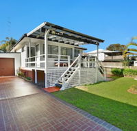 Lakeside Cabin  House - Accommodation QLD