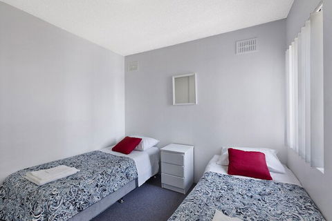 Dolphin Court 6 - Accommodation QLD 7