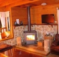 Alpine Stag Lodge House - Accommodation QLD