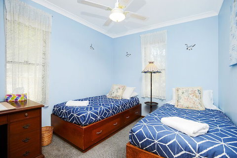 Kestrel Lodge - Accommodation QLD 5