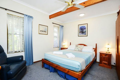 Kestrel Lodge - Accommodation QLD 6