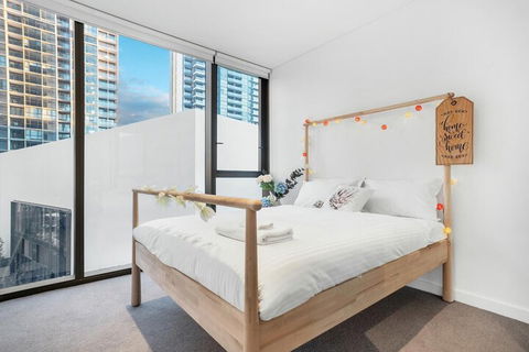 I02-china Town Luxury Service Apartment - Accommodation QLD 6