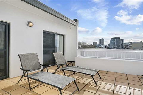The Apartment Service SANT4 - Accommodation QLD 4