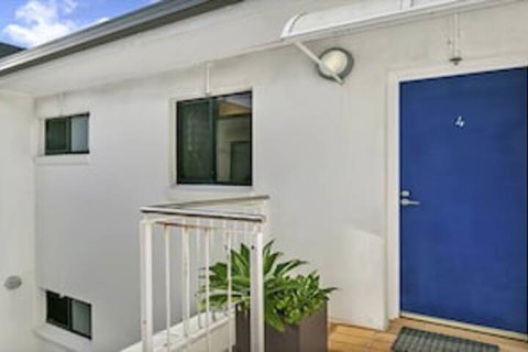 The Apartment Service SANT4 - Accommodation QLD 0