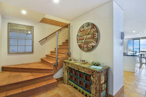 JoeAnne At Blue Bay Absolute Beachfront - Accommodation QLD 5