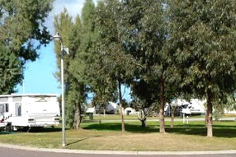ARNO BAY CARAVAN PARK - Accommodation QLD 1