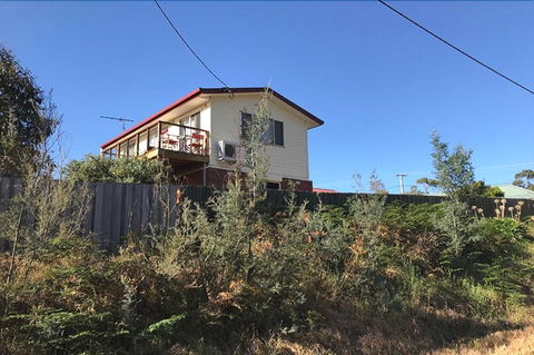 Seaview Retreat - Accommodation QLD 0