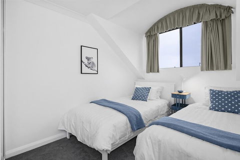 HOLT1 Crows Nest Holtermann Street - Accommodation QLD 2