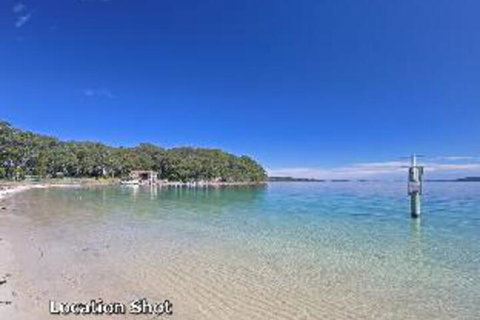 3 Bedroom House Bay Serene 15 Mistral Close - Accommodation QLD 4