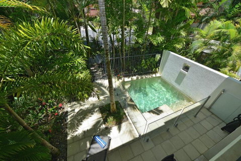 Villa Frangipani - Accommodation QLD 2