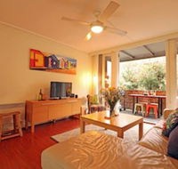 Colour Pop - Rejuvenate Stays - Accommodation QLD