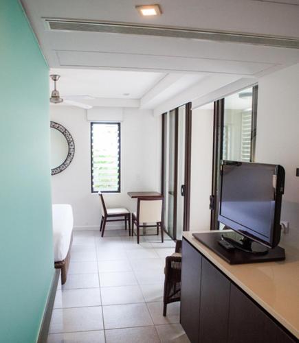 Sea Temple 161 - Luxury Studio - Accommodation QLD 5