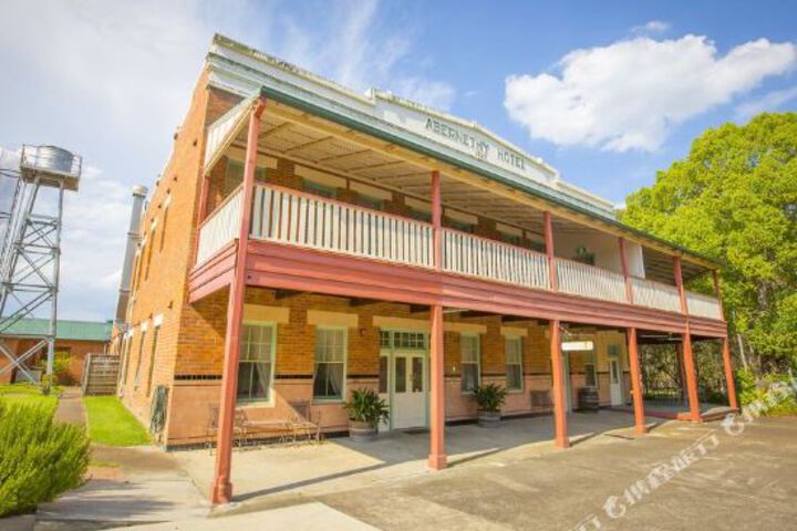 Abernethy NSW Accommodation QLD