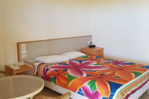 A Country View Motel - Ilbilbie - Accommodation QLD 0