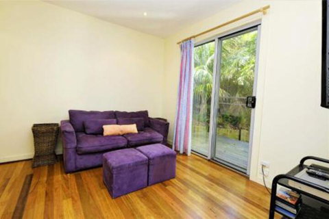 Yallumbee - Accommodation QLD 4