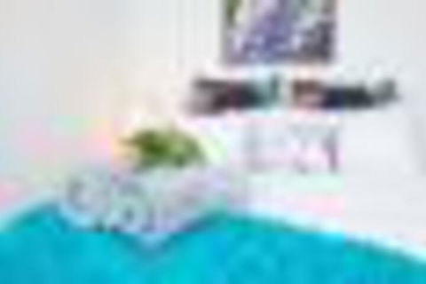 GUSTAVs THE KISS 2Bed Brisbane CBD Netflix - Accommodation QLD 4