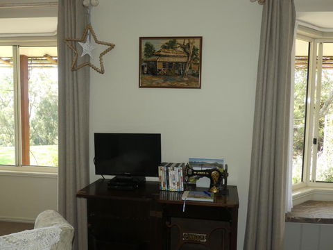 Cedarview Bed & Breakfast - Accommodation QLD 4