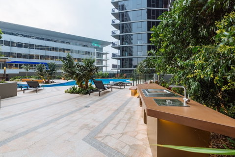 Airtrip Apartments On Cordelia - Accommodation QLD 0
