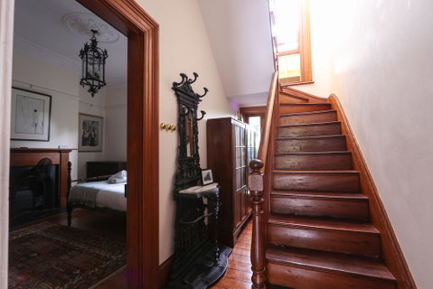 Discover Classic Rocks - Accommodation QLD 5