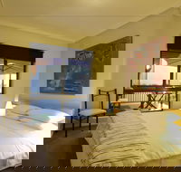 La Mer Sea View Apartment - Accommodation QLD